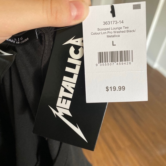 Metallica tee. NWT. Multiple sizes available. - Picture 4 of 4